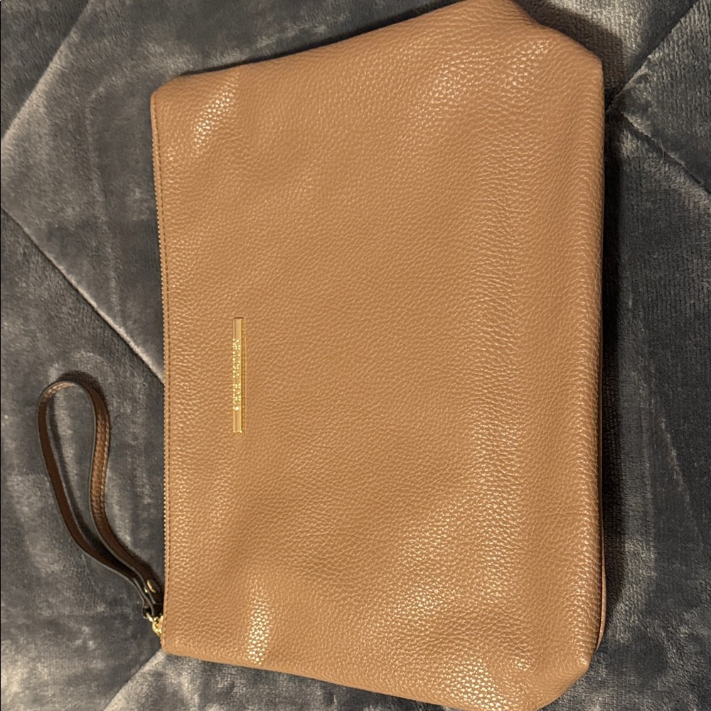 Steve Madden Wristlet Bag. New without tags.